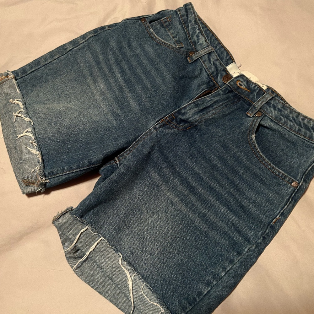 Treasure & Bond Raw Edge High Waisted Shorts
